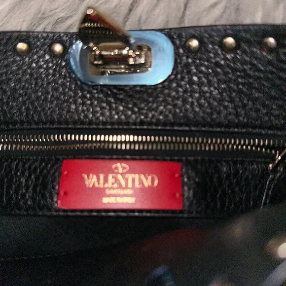 Valentino Garavani Rockstud Hobo Bag Flip Lock